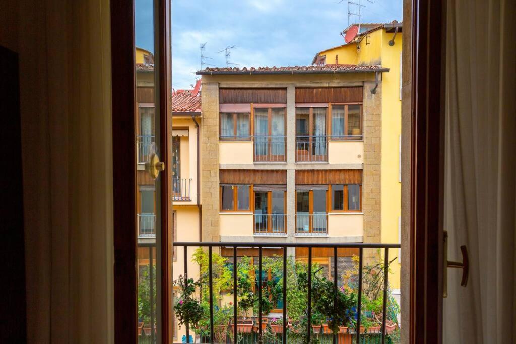Appartamento Centralissimo - Ponte Vecchio ฟลอเรนซ์ ภายนอก รูปภาพ